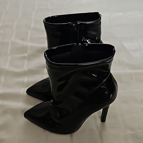 Torrid Stretch Patent Leather Pointy Toe Zip-Up Ankle Boots 5" Heel Black 6WW - Picture 16 of 16